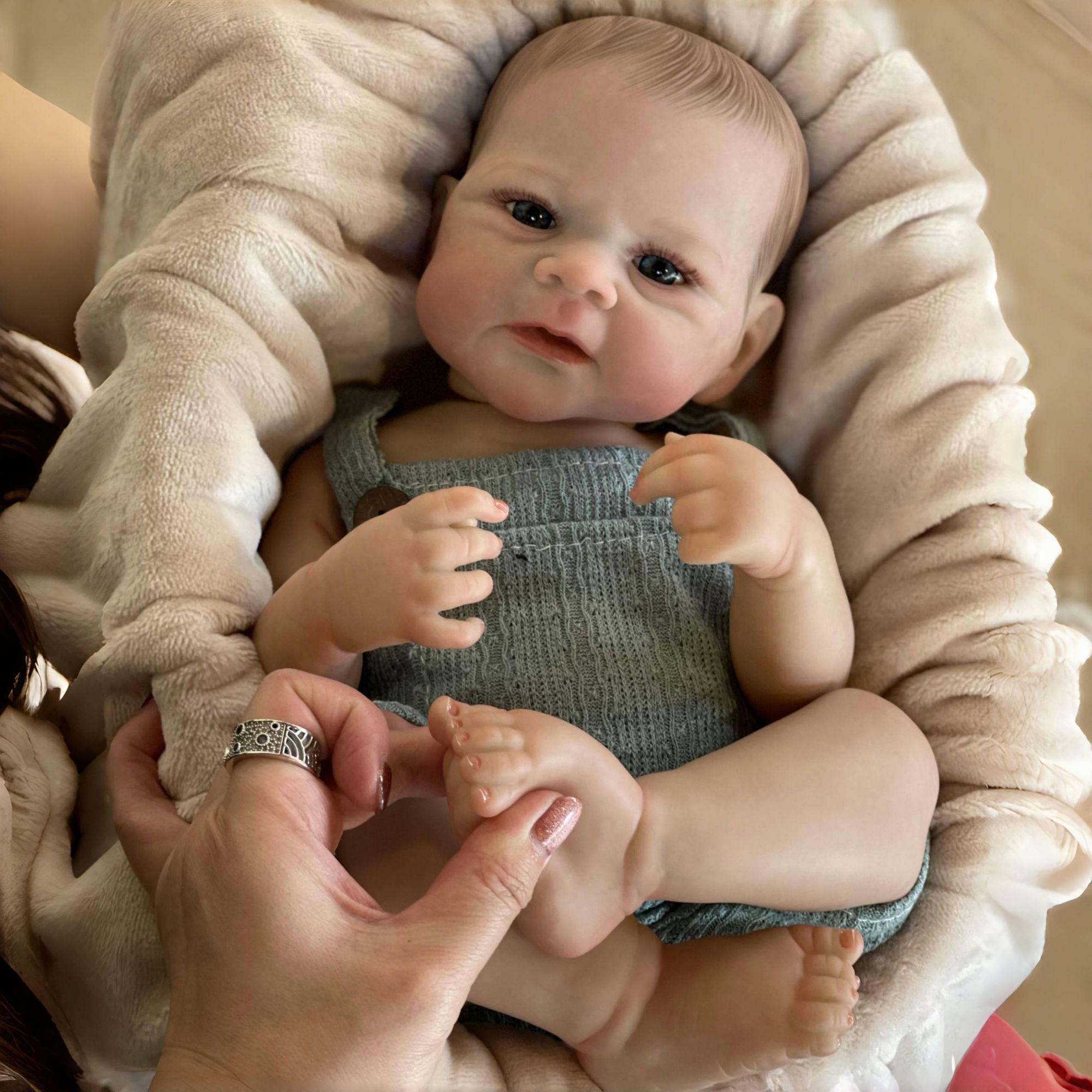 OtardDolls 19Inch Elijah Boy F - đánh giá và giá Reborn Baby Doll Silicone Realistic